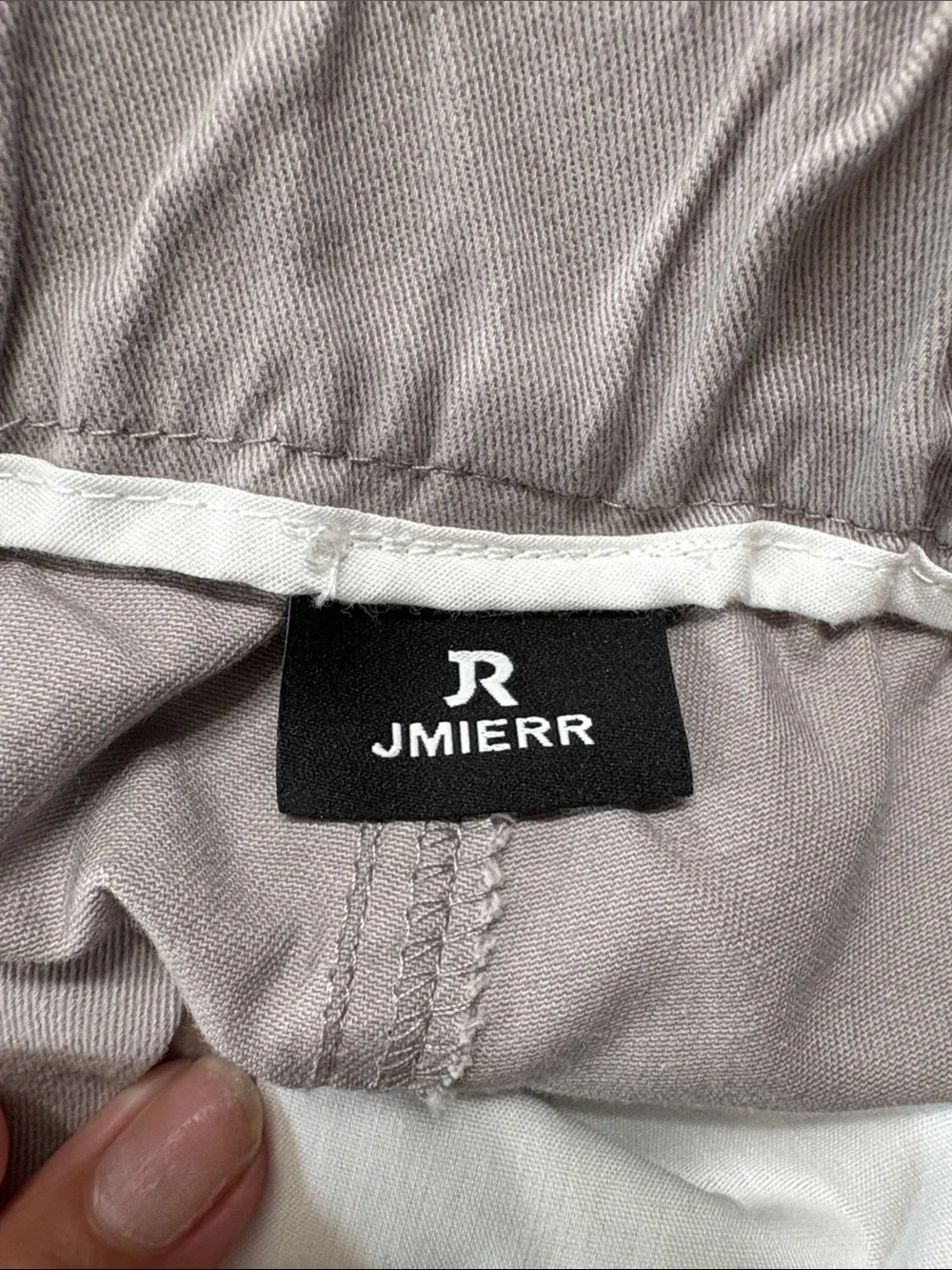Men's Casual Elastic-Waist Pants in Light Gray